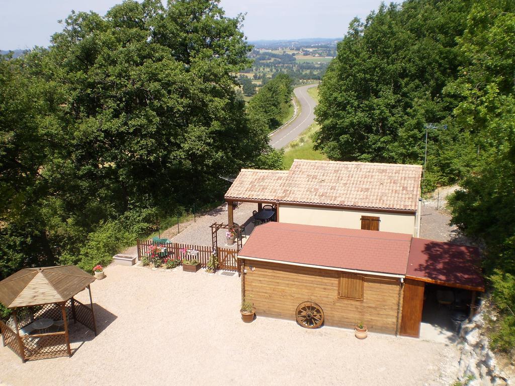 Gite Les Roziers Montmurat Camera foto